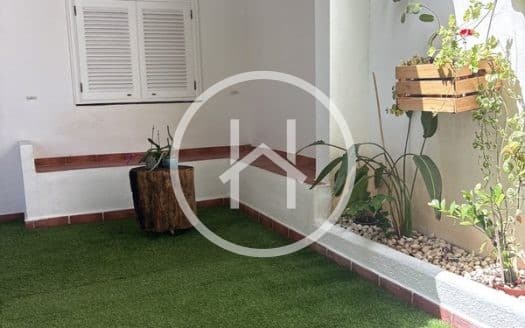 HOME 5 Moderna casa familiar en una ubicación privilegiada de Radazul con piscina comunitaria